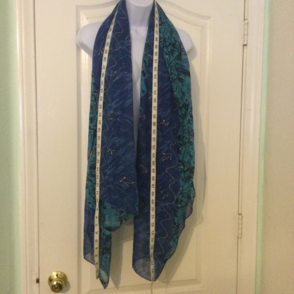 Beautiful Polyester scarf More by Lata - Picture 5 of 8
